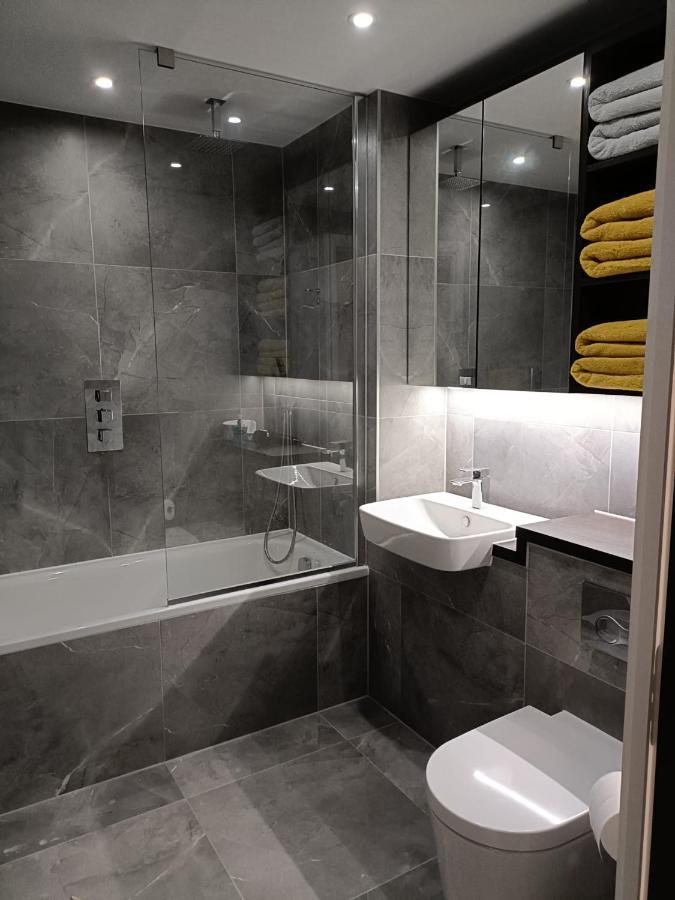 One West Point , Icon Tower Apartment London Luaran gambar