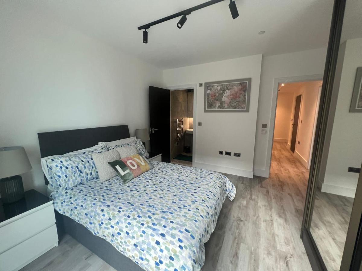 One West Point , Icon Tower Apartment London Luaran gambar