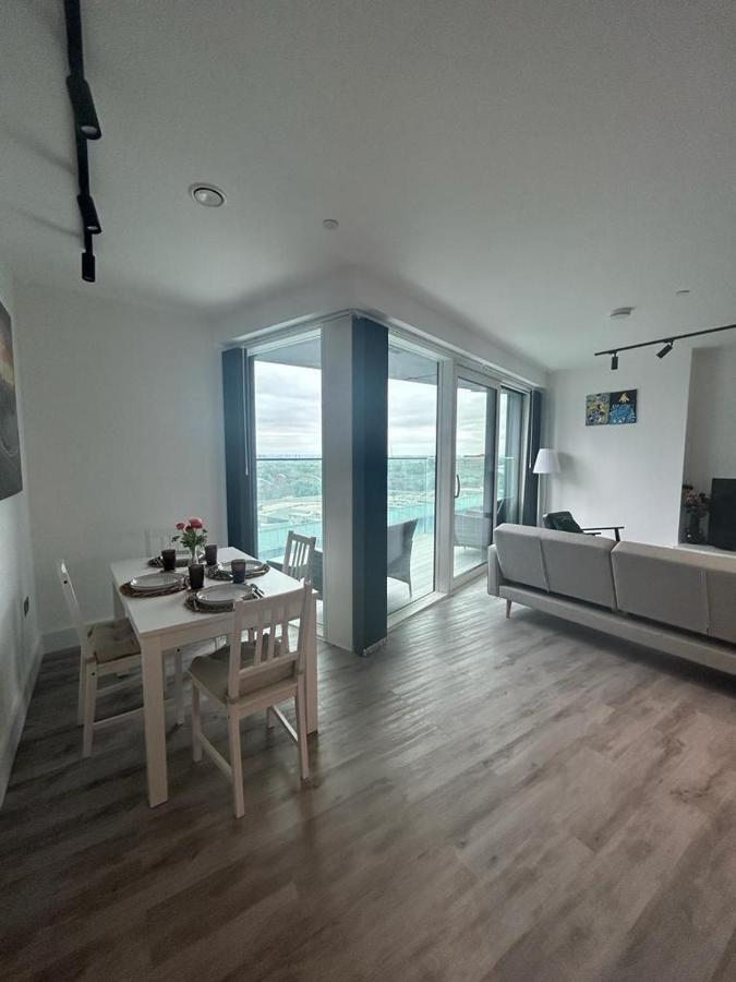 One West Point , Icon Tower Apartment London Luaran gambar